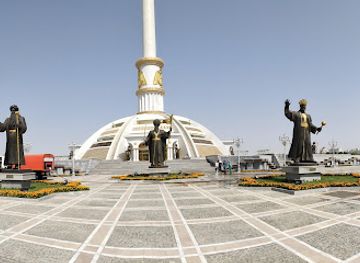 turkmenistan/garagum-canal/landmark/independence-park