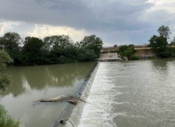 greece/larissa/landmark/kataraktis-pinioy