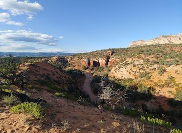 utah/mt-carmel/landmark/elkheart-cliffs-slot-canyon-trailhead
