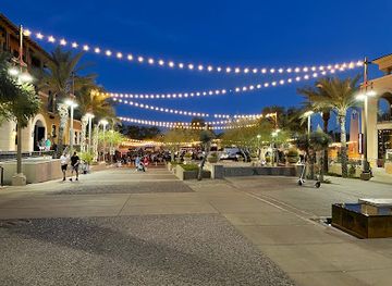 arizona/scottsdale/scottsdale-waterfront/landmark/arizona-canal-south-bridge