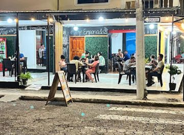 ecuador/puerto-baquerizo-moreno/landmark/la-esquinita-de-silvita-restaurante-de-asados-comida-tipica