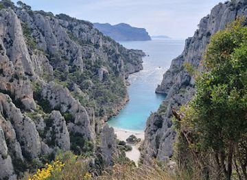 france/marseille-calanques/landmark/calanque-d-en-vau
