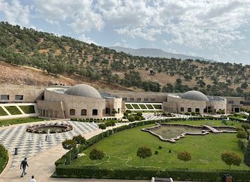 iraq/maysan/landmark/barzani-national-memorial
