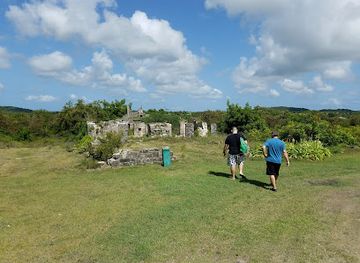 antigua-and-barbuda/darkwood-beach/landmark/betty-s-hope-historic-sugar-plantation