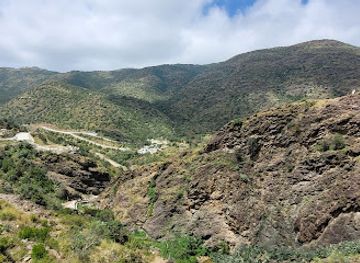 saudi-arabia/al-baha/landmark/waterfalls-view-point