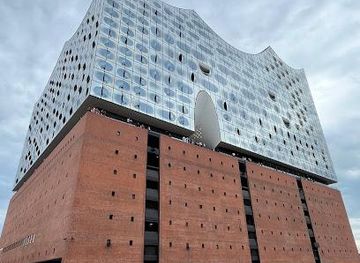 germany/hamburg/landmark/mahatma-gandhi-brucke