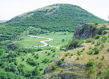 georgia/uplistsikhe/landmark/eagle-gorge-natural-monument