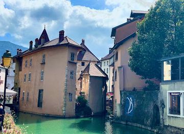 france/annecy/landmark/quai-de-l-ile