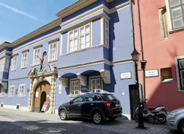 hungary/sopron-region/landmark/esterhazy-palota