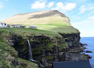 faroe-islands/miovagur/landmark/the-seal-woman-kopakonan