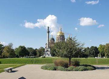 iowa/des-moines/landmark/japanese-bell-of-peace-friendship