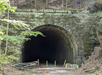 pennsylvania/southern-alleghenies/landmark/rockland-woodhill-tunnel