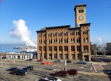 washington/tacoma/landmark/sanford-son-antiques