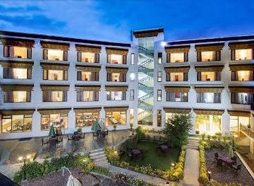 india/leh/landmark/hotel-singge-palace