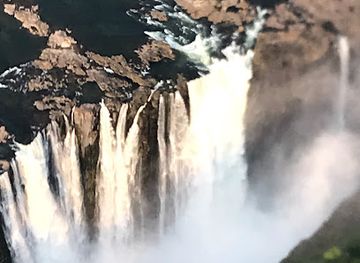 zambia/victoria-falls/landmark/elephant-s-walk-shopping-artist-s-village