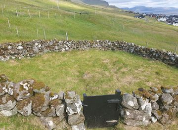 faroe-islands/sorvagur/landmark/kalvalidj