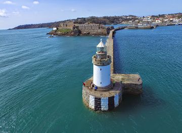guernsey/vazon-bay/landmark/la-valette-underground-military-museum