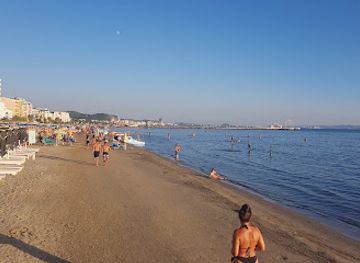 albania/durres-coast/landmark/plazhi-i-golemit