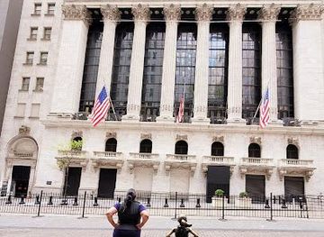 new-jersey/gateway-region/landmark/the-fearless-girl