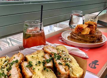 greece/athens/koukaki/landmark/hippy-hippo