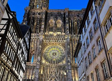 france/strasbourg/european-quarter/landmark/cathedrale-notre-dame-de-strasbourg