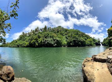 samoa/mulifanua/landmark/falefa-falls