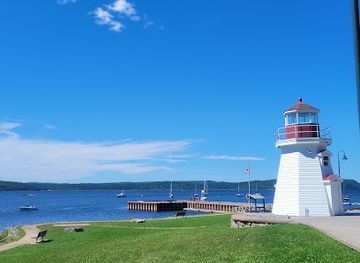 canada/peace-river-country/landmark/renforth-lighthouse