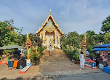 Karon Temple Market
