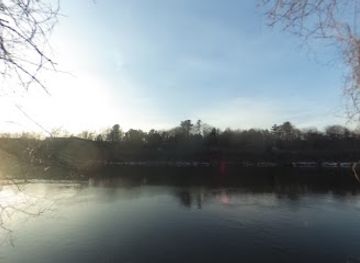 maine/augusta/landmark/augusta-mental-health-institute-historical-area