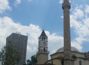 albania/toskeria/landmark/pllake-perkujtimore-ne-nderim-te-janos-hunyadit