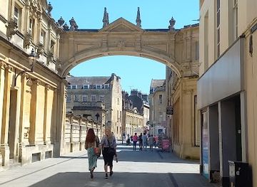 united-kingdom/bath/landmark/north-parade-bath