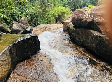 sri-lanka/ratnapura/landmark/katugas-ella-waterfall