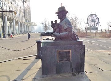 new-jersey/jersey-city/landmark/morris-canal-bronze