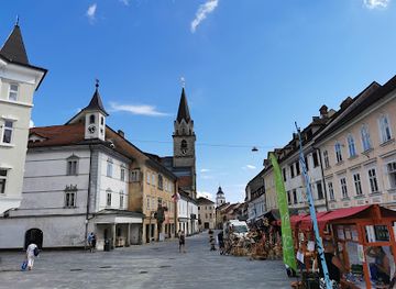 slovenia/upper-carniola/landmark/presernov-spomenik