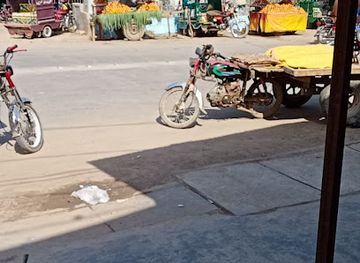 pakistan/punjab/landmark/bora-chowk