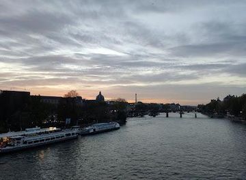 france/paris/landmark/pont-du-carrousel