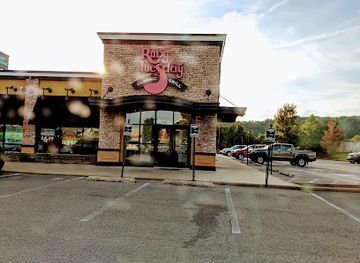 west-virginia/clarksburg/landmark/new-pointe-plaza