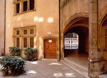 france/lyon/landmark/musee-de-l-imprimerie-et-de-la-communication-graphique