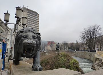 bulgaria/gabrovo/landmark/pametnik-na-racho-kovacha