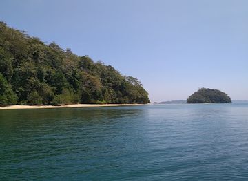 india/andaman-and-nicobar-islands/landmark/guitar-island