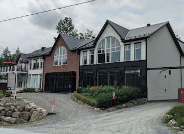 canada/eastern-townships/landmark/le-vignoble-du-ruisseau-winery-cidery