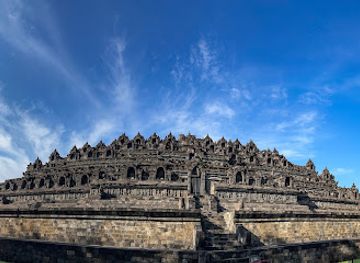 indonesia/borobudur/landmark/borobudur-temple