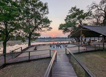 zambia/south-luangwa-national-park/landmark/sungani-lodge