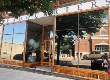 kentucky/newport/landmark/headquarters-wedding-and-event-venue