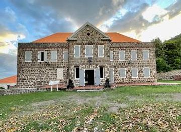 dominica/castle-bruce/landmark/fort-shirley-cabrits-national-park