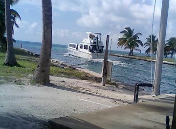 belize/coastal-plains/landmark/caye-chapel