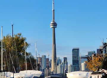 canada/greater-toronto-area/landmark/toronto-skyline-view