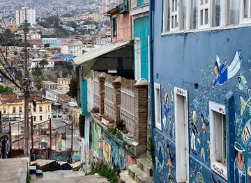 chile/valparaiso-region/landmark/cerro-artilleria-de-valparaiso