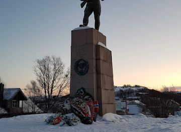 norway/finnmark/landmark/soviet-liberation-monument