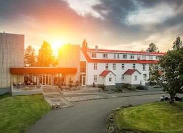 iceland/egilsstadir/landmark/gistihusio-lake-hotel-egilsstaoir